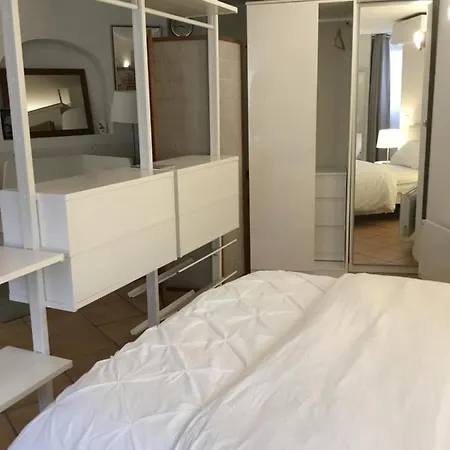 Vicino Ifo Intero Apartamento