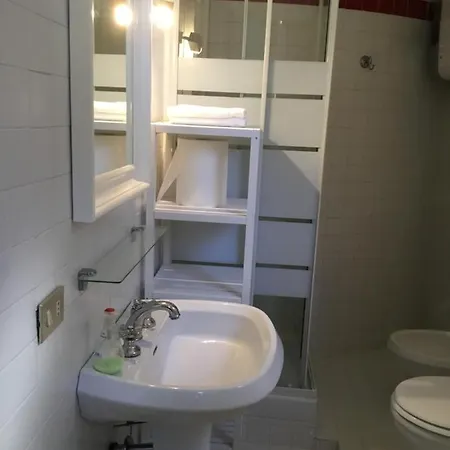 Vicino Ifo Intero Apartament